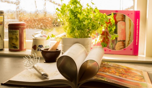 Культурный центр «Вдохновение» Ясенева опубликовал подборку художественных книг на кулинарную тему
