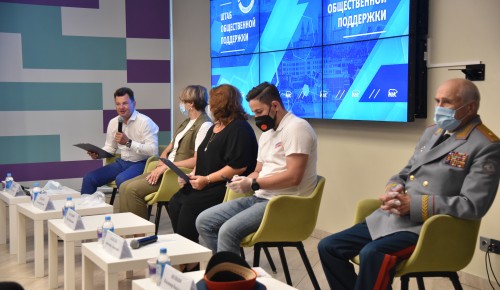 Роман Романенко обсудил с волонтёрами и «молодогвардейцами» вопросы патриотического воспитания
