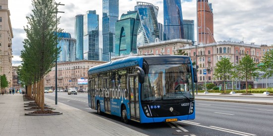 На улицы Москвы вышел 700-й электробус – Собянин