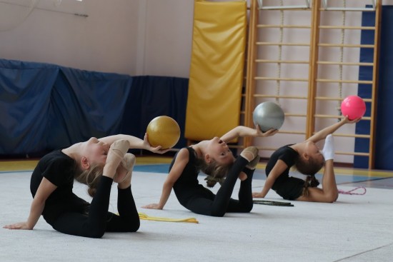 Школа №17 в Конькове открыла набор на занятия в студию художественной гимнастики Seventeen