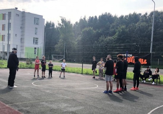 Досуговый центр «Обручевский» провел соревнования по стритболу
