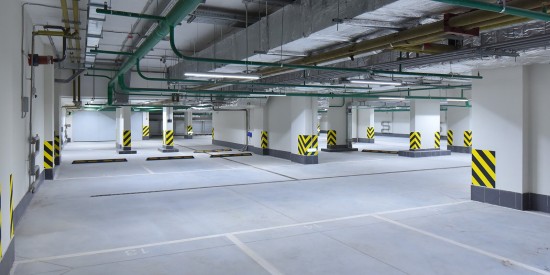 В Черемушках выставили на продажу более сотни машиномест