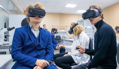 Образовательная программа с элементами виртуальной реальности для госслужащих и бизнесменов