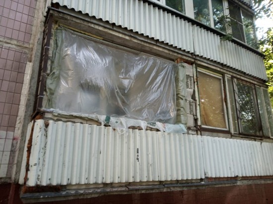 Мосжилинспекция потребовала у  жительницы Ясенева вернуть балкон в проектное состояние