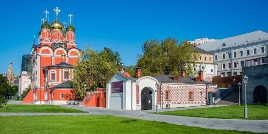 Более 200 бесплатных экскурсий  ко Дню туризма подготовили для горожан в Москве