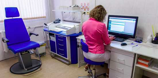В Москве уже 4 детские поликлиники полностью перешли на электронные медкарты