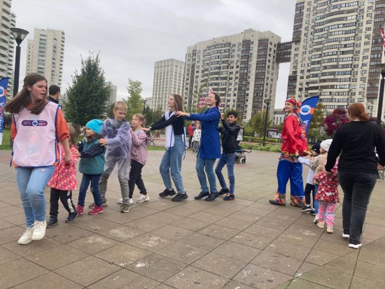 Студенты представили жителям Черемушек новый просветительский проект «Знатоки района»