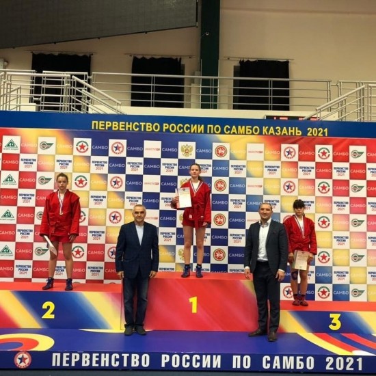 Воспитанницы "Самбо-70" завоевали медали на Первенстве России по самбо в Казани