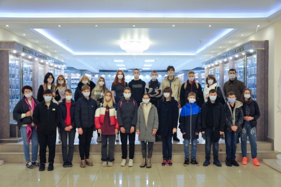 Учащиеся школы №1995 посетили с экскурсией Московский университет МВД имени Кикотя