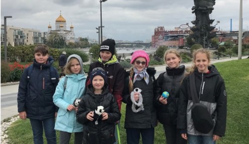 Ученики школы №17 посетили парк "Музеон" в рамках участия в олимпиаде "Музеи. Парки. Усадьбы"