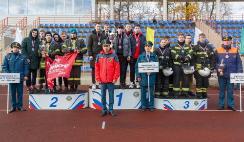 В столице завершился IX Чемпионат г. Москвы по пожарно-спасательному спорту и соревнования по боевому развертыванию расчетов поливомоечных машин