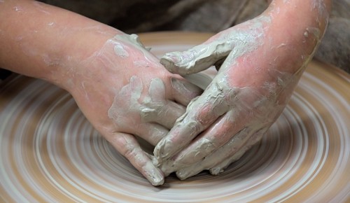 Досуговый центр «Хорошее настроение» приглашает детей в студию керамики