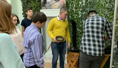 Школьники Черемушек посетили музей Боевой Славы