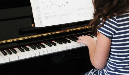 Воспитанница детской музыкальной школы Иванова-Крамского завоевала гран-при на международном конкурсе пианистов