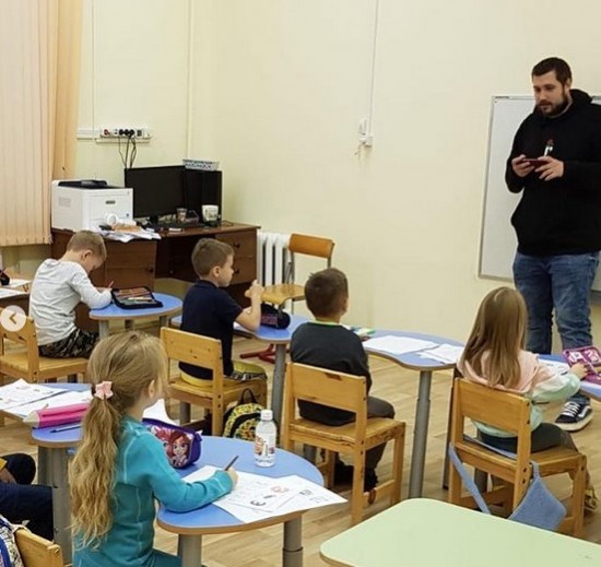 Во Дворце творчества детей и молодежи «Севастополец» провели день информационной безопасности