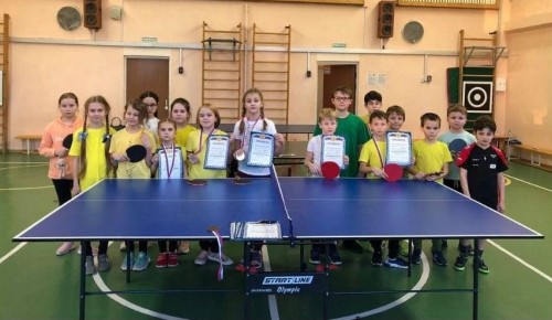 В школе №1355 состоялись соревнования по настольному теннису
