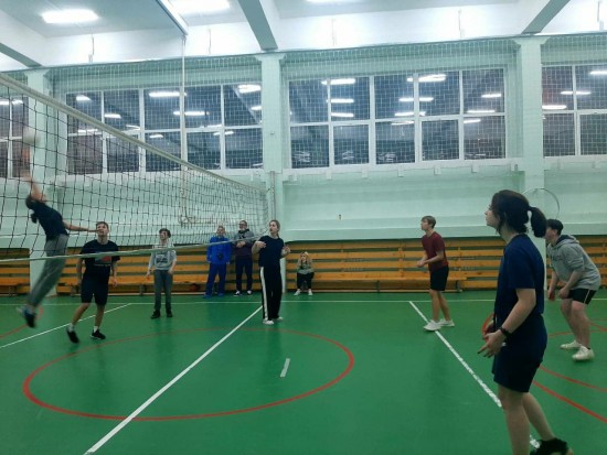 В «Ратмире» состоялись районные соревнования по волейболу