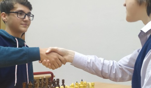 В школе №109 Теплого Стана 17 ноября прошло первенство по шахматам