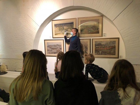 Дети Академического района поучаствовали в музейном квесте «Загадки старинной Москвы»