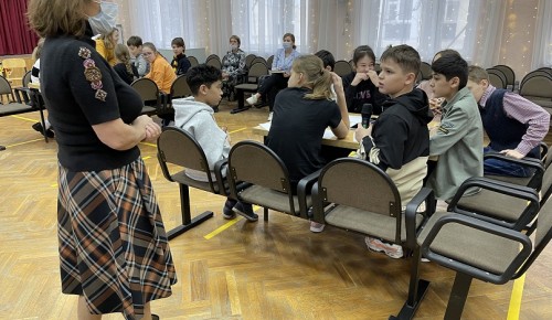 В школе №113 Конькова прошел "Брейнг-ринг" с участием шестых классов