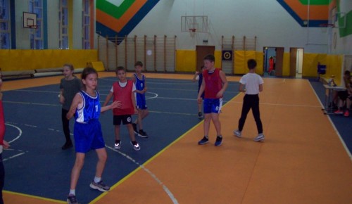 ЦДС "Обручевский" 25 ноября провел соревнования по баскетболу в школе №46