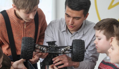 Сергунина: Юные инженеры из пяти стран примут участие в чемпионате по автомоделированию на ВДНХ