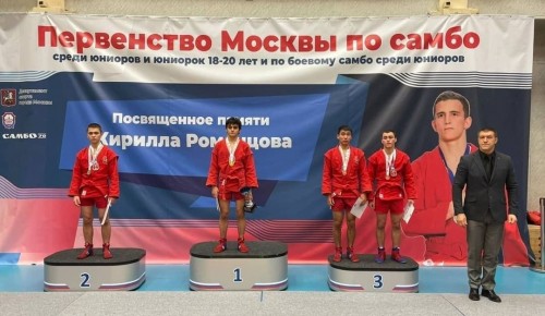 Спортсмены "Самбо-70" стали лидерами на Первенстве Москвы по самбо среди юниоров и юниорок
