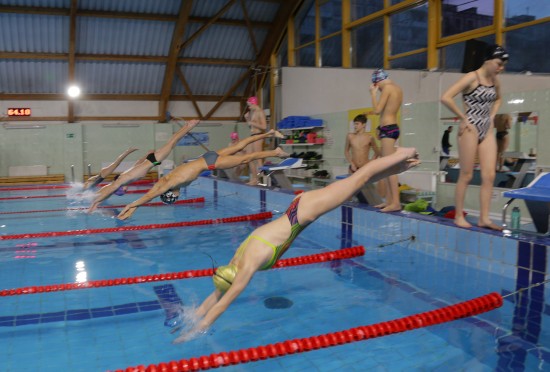 Пловцы из нашего двора. Школьники в Ясеневе сочетают учёбу со спортивным плаванием