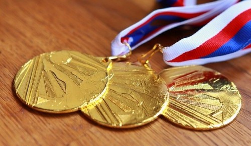 Воспитанница ДЮСШ «Воробьевы горы» завоевала золотую медаль на соревнованиях по плаванию