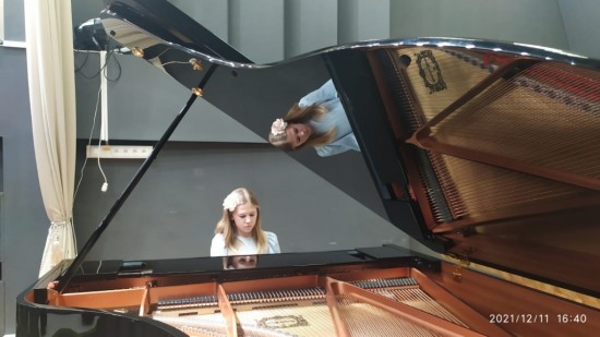 Воспитанники ДШИ «Юность» приняли участие в окружном концерте учащихся-пианистов «Столкновение эпох»