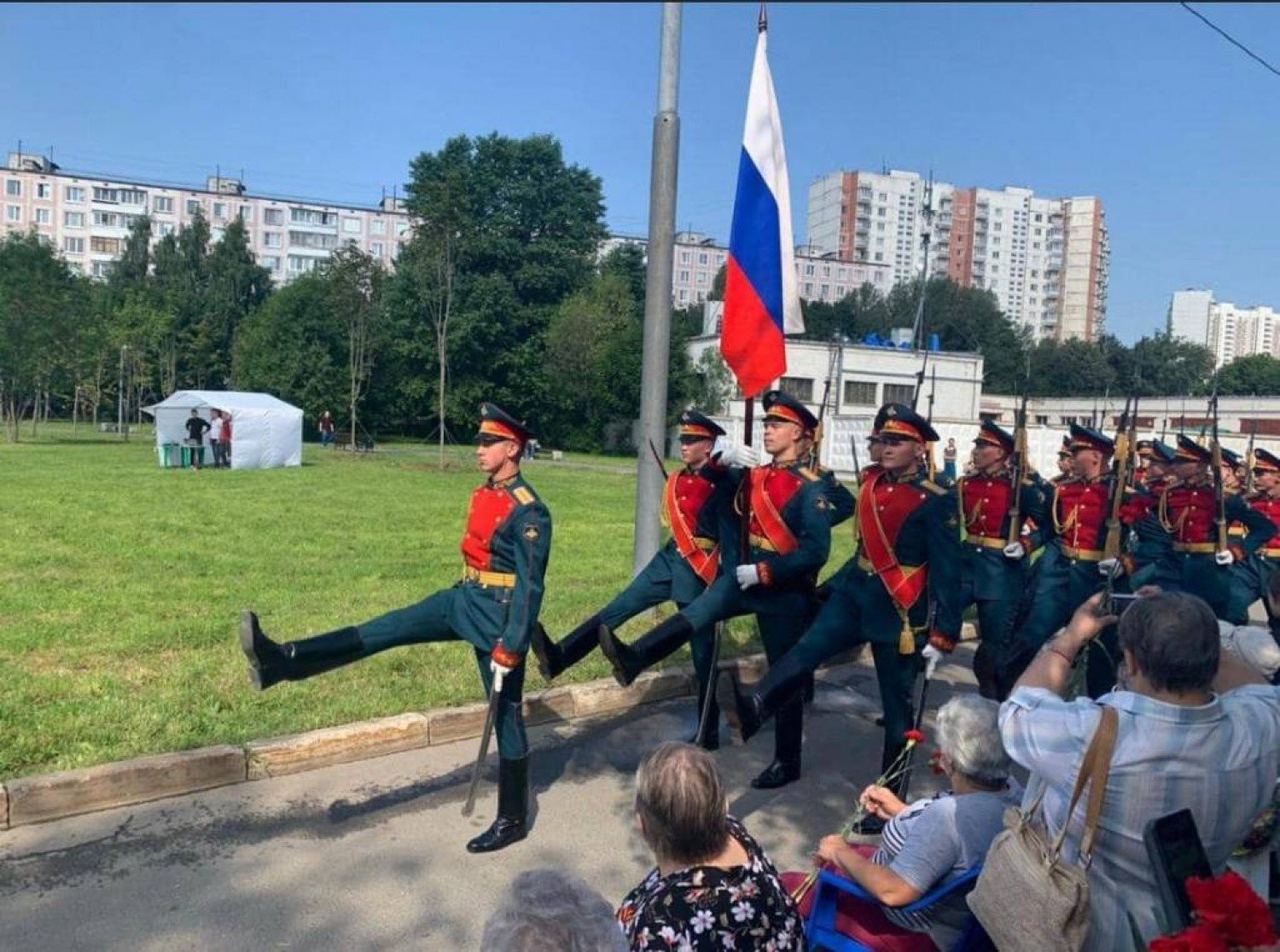 В ЮЗАО открыли мемориальный комплекс «Жителям села Ясенево, погибшим в годы  Великой Отечественной войны»